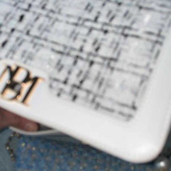 3   BADGLEY MISCHKA  CROSSBODY BAG - Picture 7 of 15